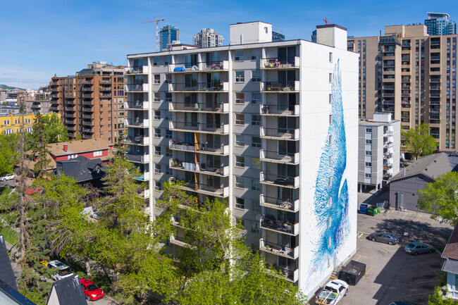 Building Photo - Centennial House