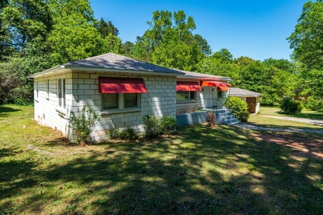 Building Photo - Newly Renovated 3-Bed, 2-Bath Home in Birm...