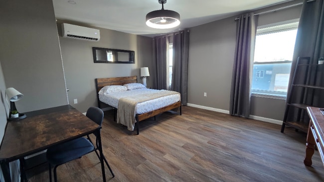 Photo - 1421 S Carey St Apartment