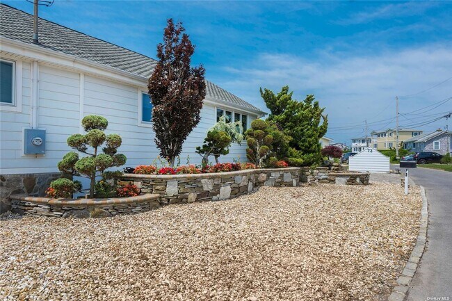 Foto del edificio - 73 Harbor Rd
