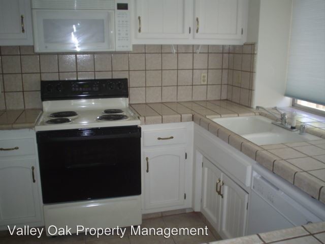 Building Photo - 3 br, 2 bath House - 2017 Star Oak Avenue