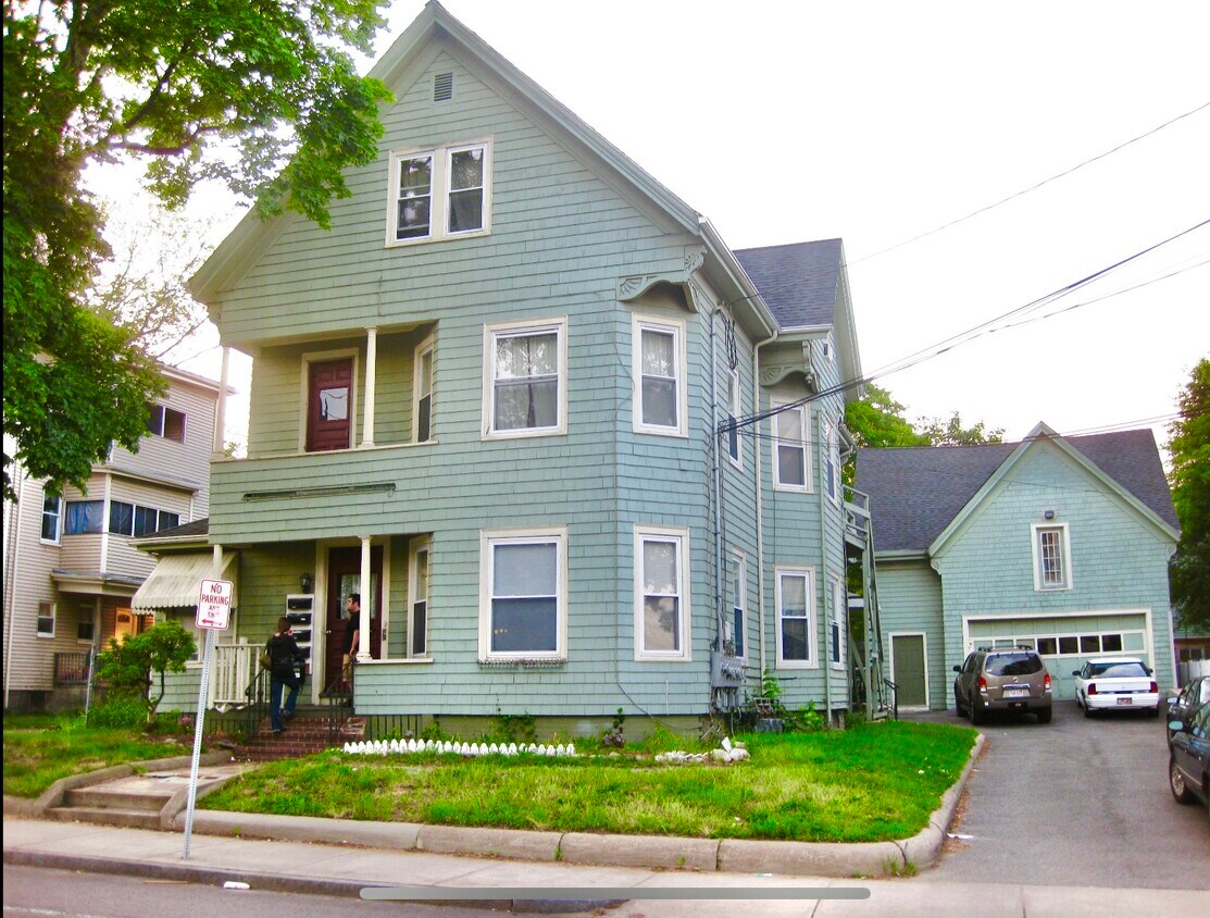 Primary Photo - 287 Belmont St
