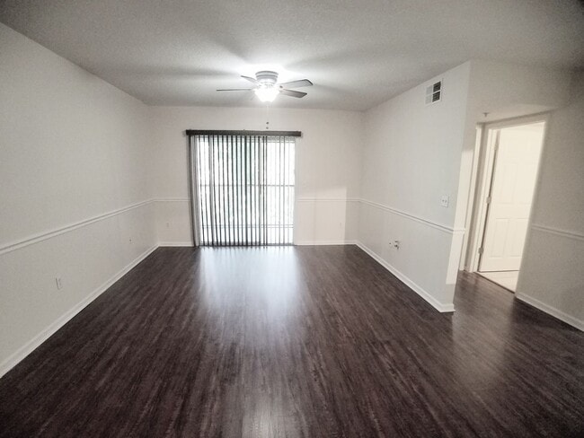 Building Photo - Gorgeous  Forest View, Wood Floors  1/1 condo for RENT @The Crest close to UCF.