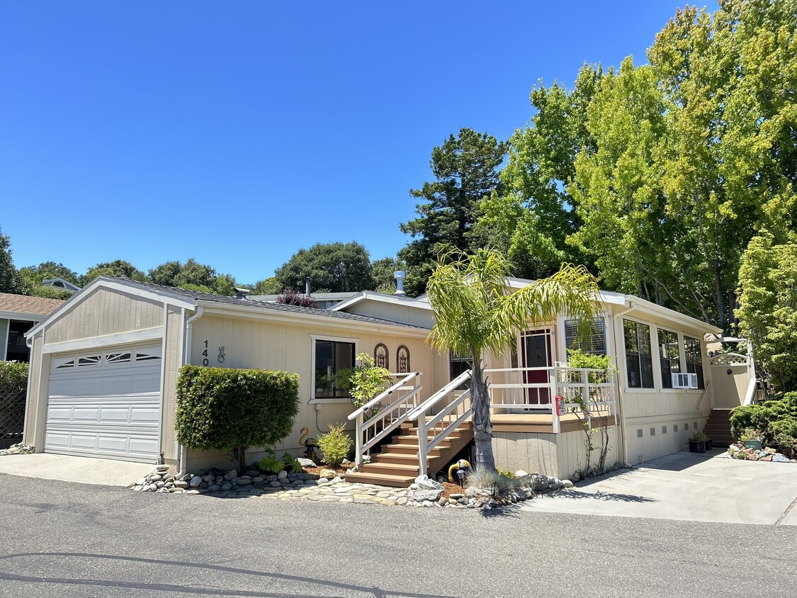 Primary Photo - 140 Quail Way