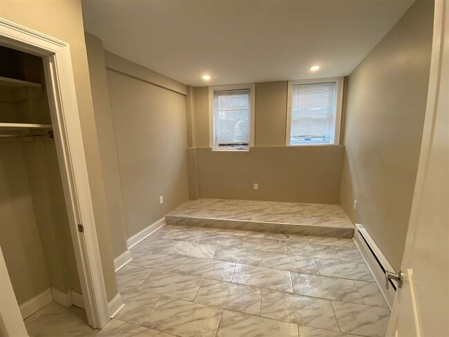 Building Photo - 159 Bergen Ave