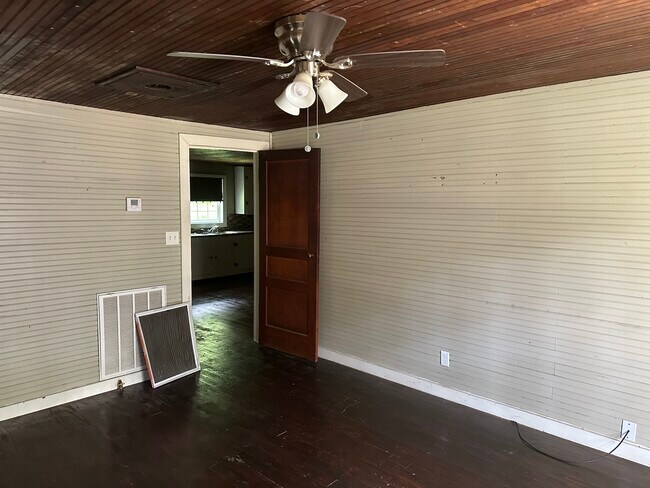 Building Photo - 1119 Co Rd 209