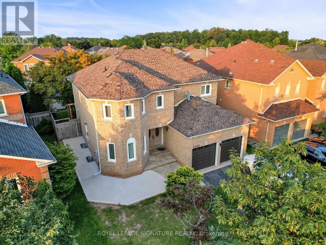 Building Photo - 2255 Grand Ravine Dr