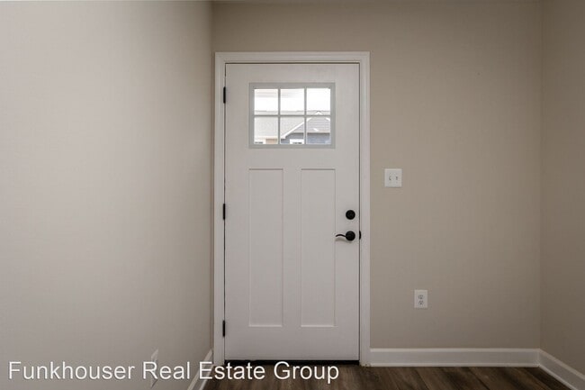 Building Photo - 3 br, 3.5 bath House - 1330 Palomino Trail