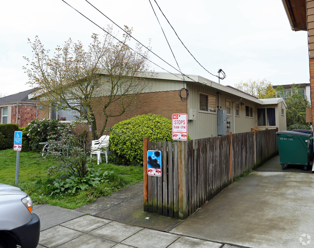 Building Photo - 1107 NW 56th St