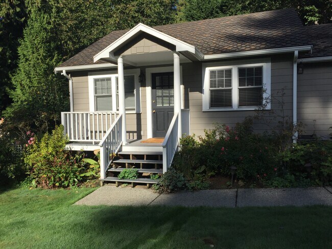 Building Photo - 18449 Ballinger Way NE