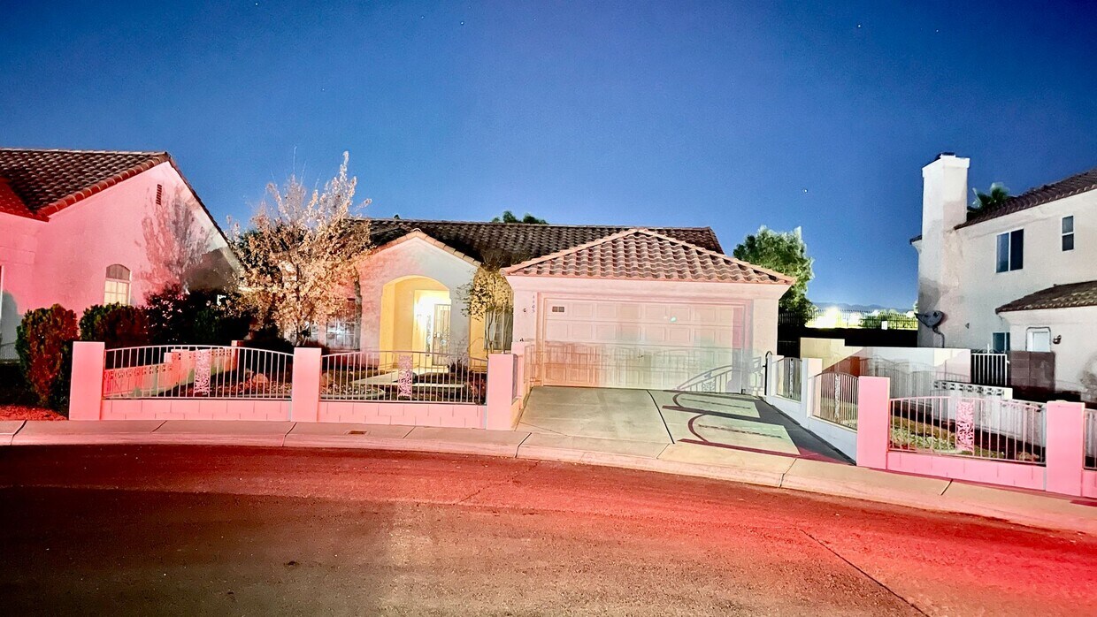 4405 Crimson Leaf Dr, Las Vegas, NV 89130 House Rental in Las Vegas, NV