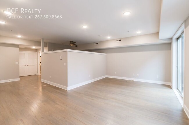 Building Photo - One Bedroom in Graduate Hospital