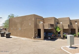 Building Photo - 3539 E Palm Ln