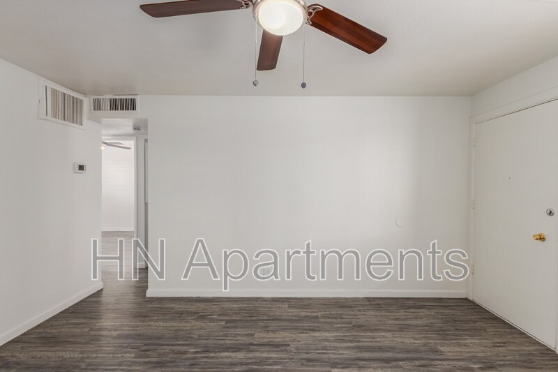 Foto principal - 8639 N 7th St