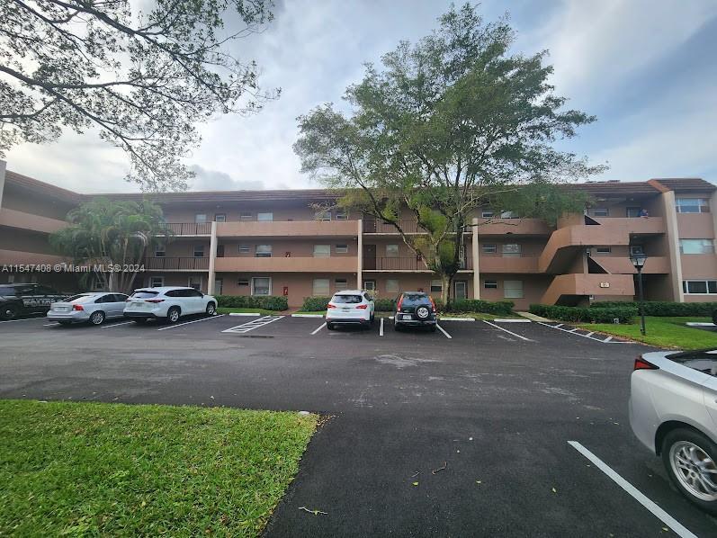 8350 Sands Point Blvd Unit E309, Tamarac, FL 33321 Room for Rent in
