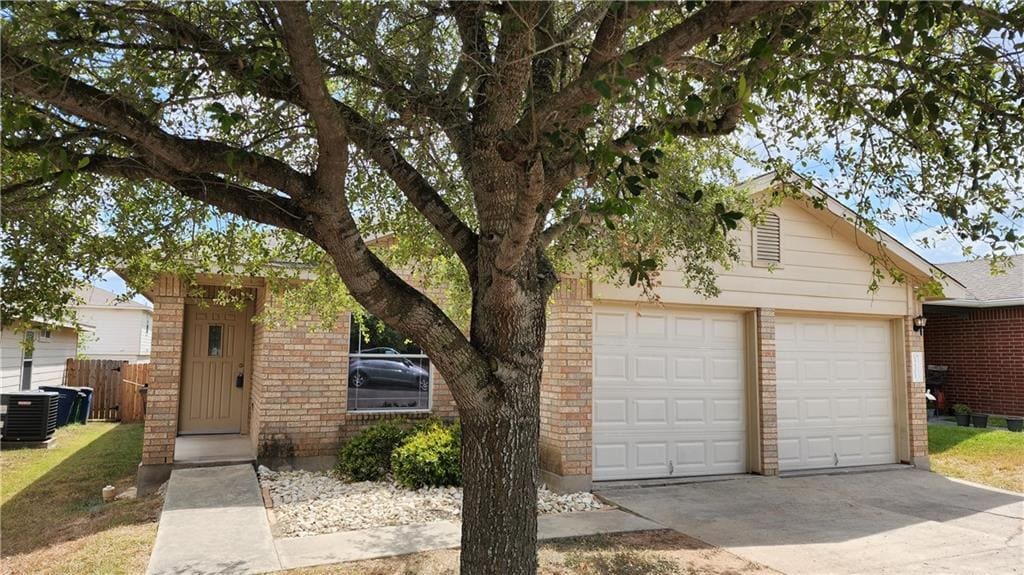 Foto principal - 12301 Sky Harbor Dr
