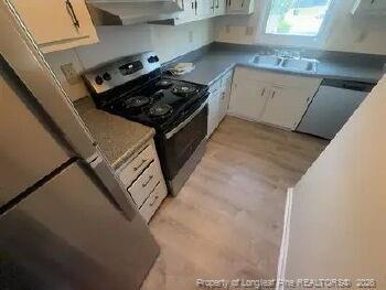 Foto del edificio - 421 Kirkcaldy Ct