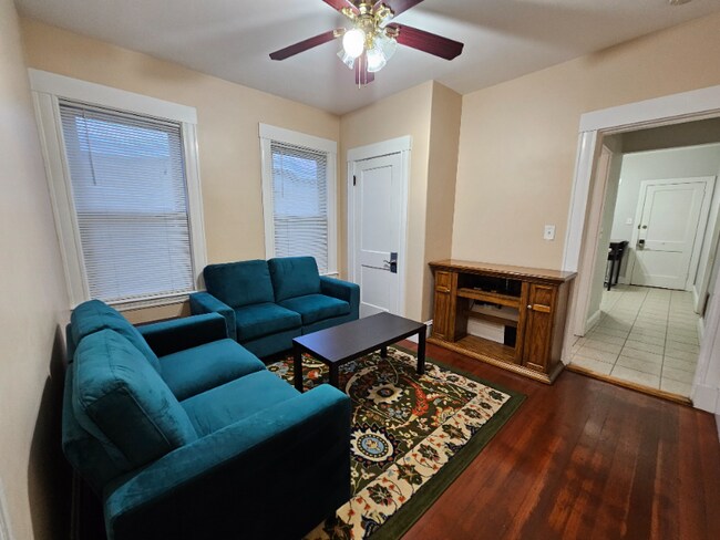 Foto del edificio - 15 New Hampshire Ave