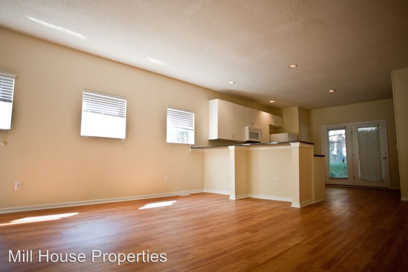 Primary Photo - 6 br, 3 bath House - 224 Greene Street