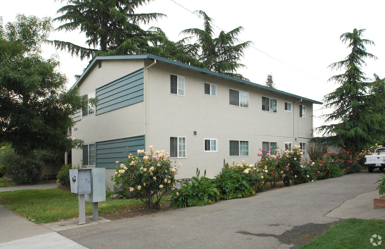 Foto del edificio - 1132 West Hamilton