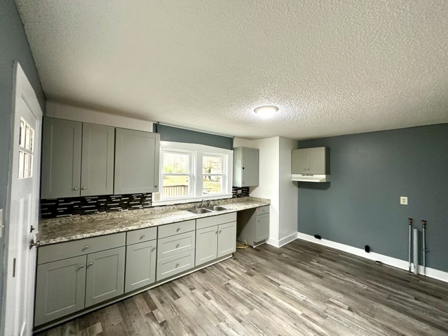 Foto del edificio - 3003 Tyree Springs Rd