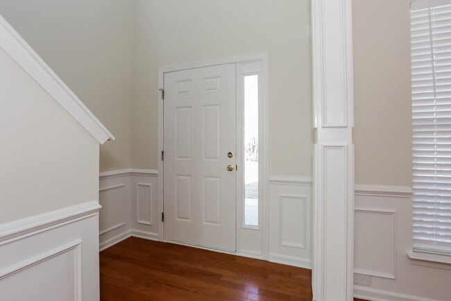 Building Photo - 2722 Forest Grove Ct