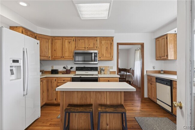 Foto del edificio - 3756 Oak Hill Rd