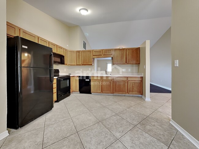 Building Photo - 937 Heatherwood Dr