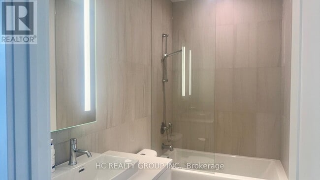 Building Photo - 470 Front St W