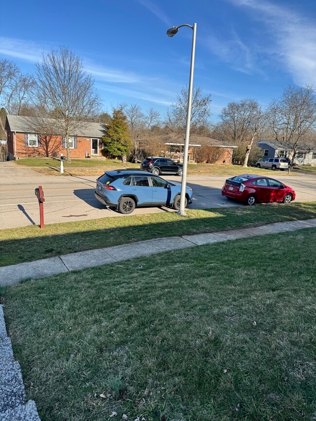 Building Photo - 308 E Tiverton Way