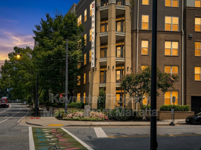 Foto del edificio - 390 17th St NW