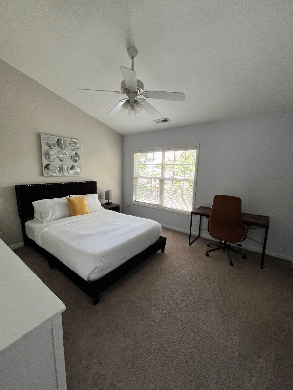 Foto del edificio - 5539 Crabtree Park Ct