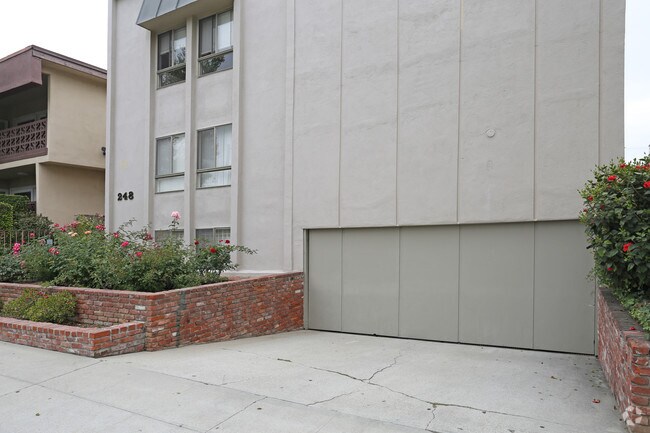 Foto del edificio - 248 S Rexford Dr