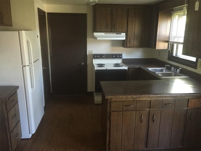 Foto del edificio - 800/2 Edgewood Dr - 802