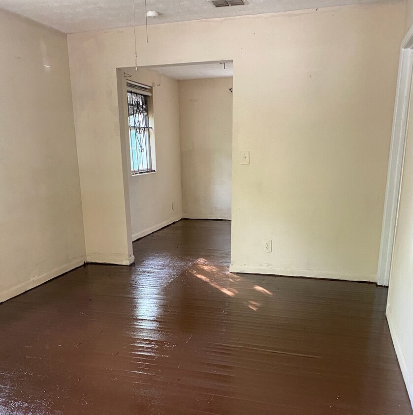 Foto del edificio - 5350 Dodge Rd