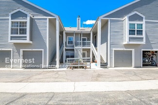 Building Photo - 7476 Singing Hills Dr