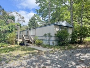 Building Photo - 496 Terre Haute Ln