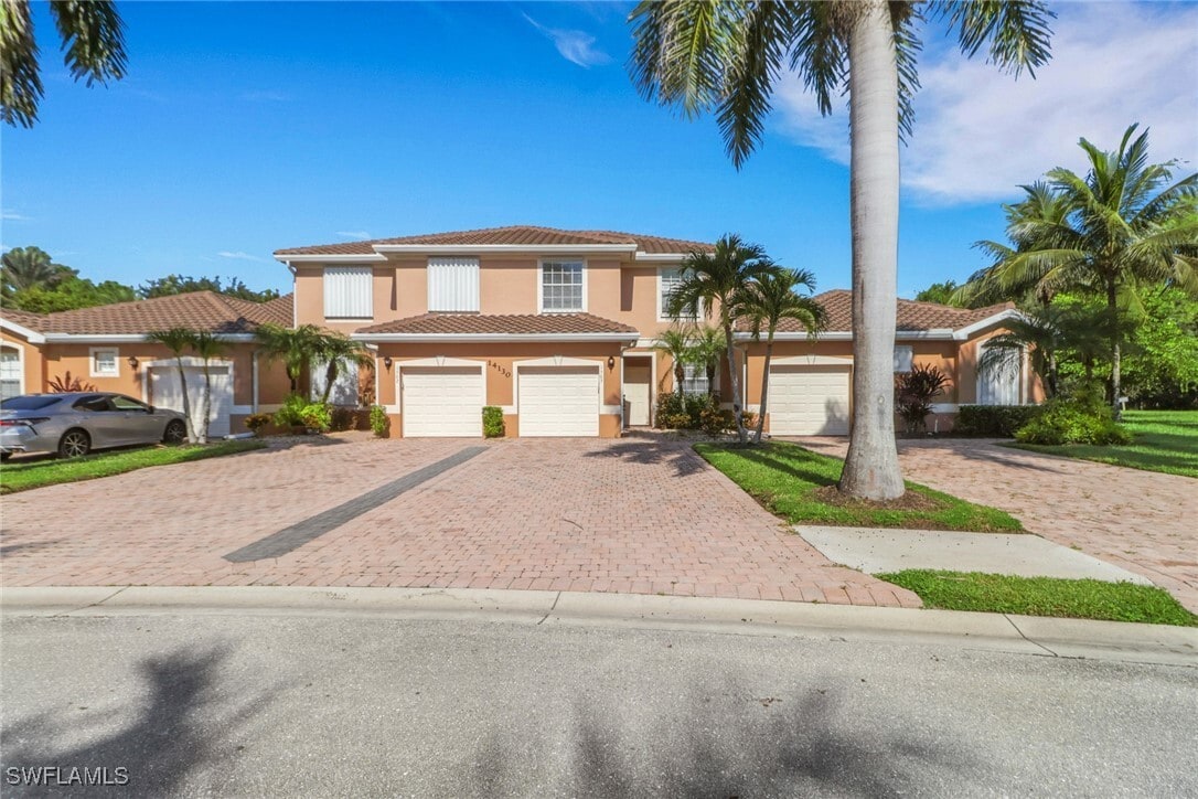 Foto principal - 14130 Winchester Ct