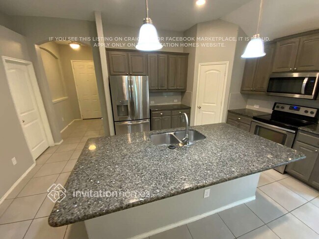 Building Photo - 2533 Weatherford Heights Dr