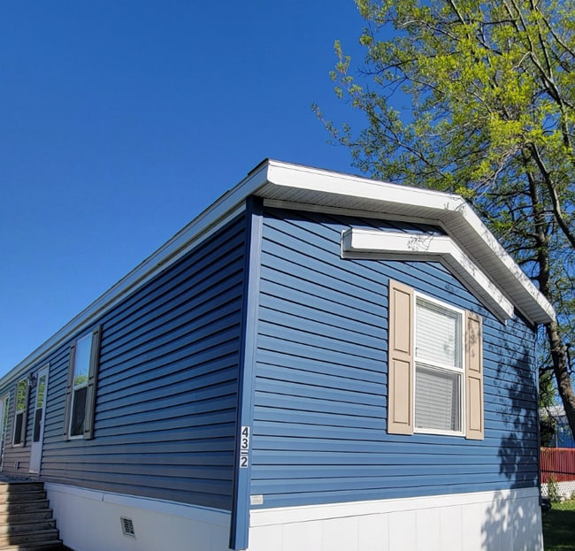 43 2 Golfview Ct North Liberty IA 52317 Apartments com