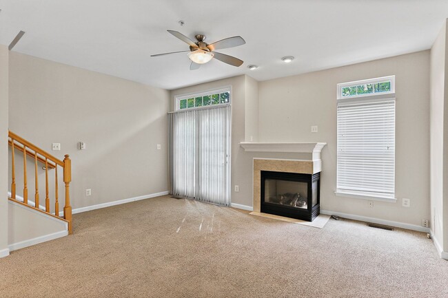 Building Photo - 570 Eisenhower Dr