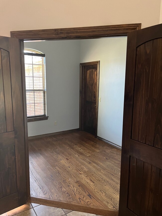 Foto del edificio - 11909 Whitney Way