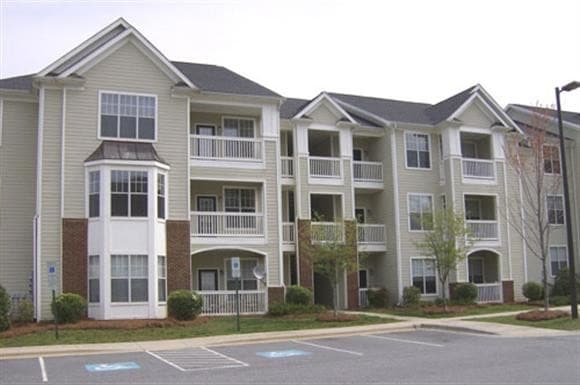 Building Photo - The Legends