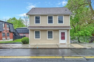 Building Photo - 205 Hudson St