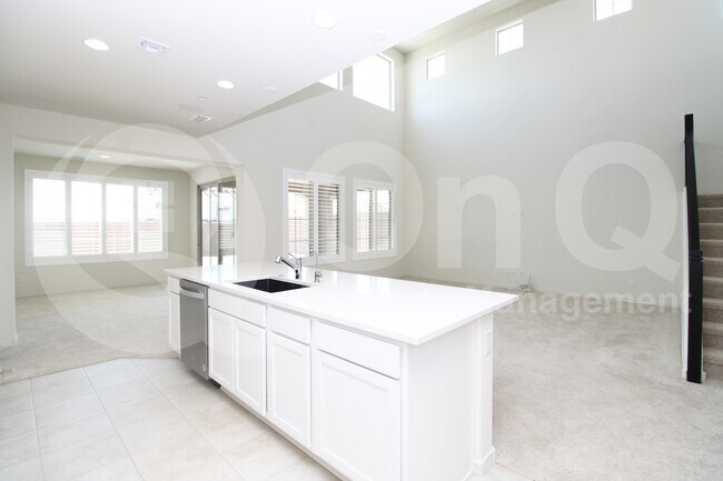 Foto del edificio - 13769 W Forest Pleasant Pl