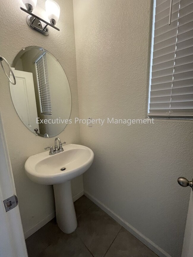 Photo - 167 Shafer Ave House