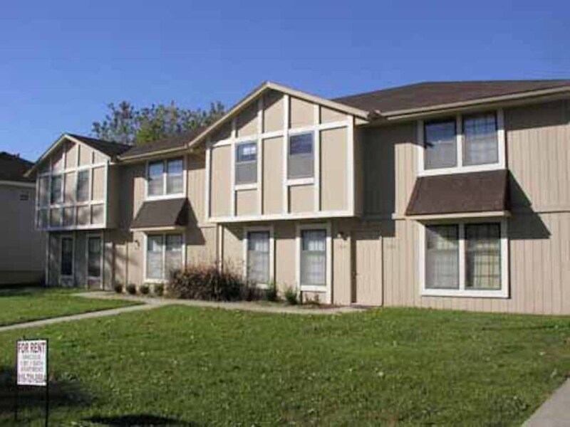 401 NW 3rd St Unit 405A, Blue Springs, MO 64014 Room for Rent in