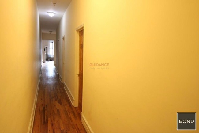 Foto del edificio - 292 W 92nd St