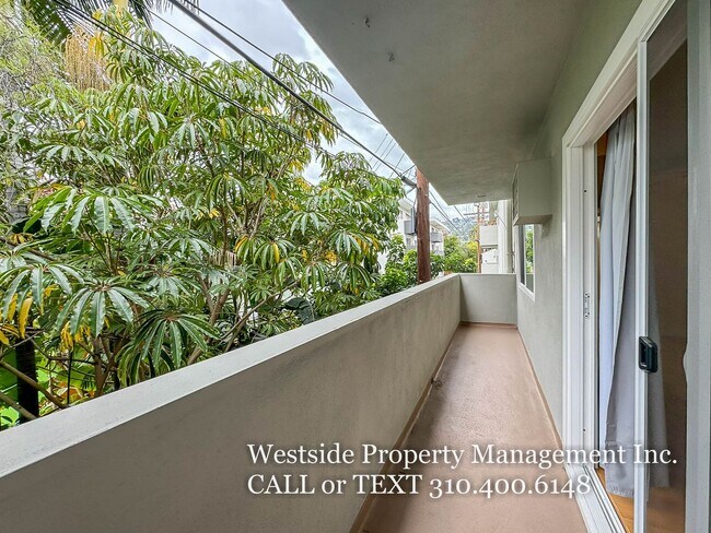 Foto del edificio - 645 Westmount Dr