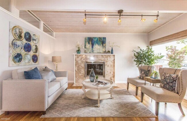 Foto del edificio - 3 br, 2 bath House - 1629 Sunset Drive